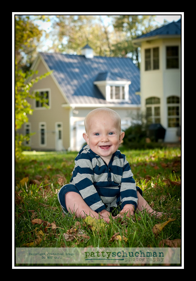 Beautiful Family Photos at home in their own backyard - 2