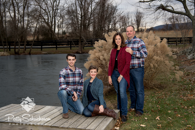 Puzzled on what to wear for family photos? - 2